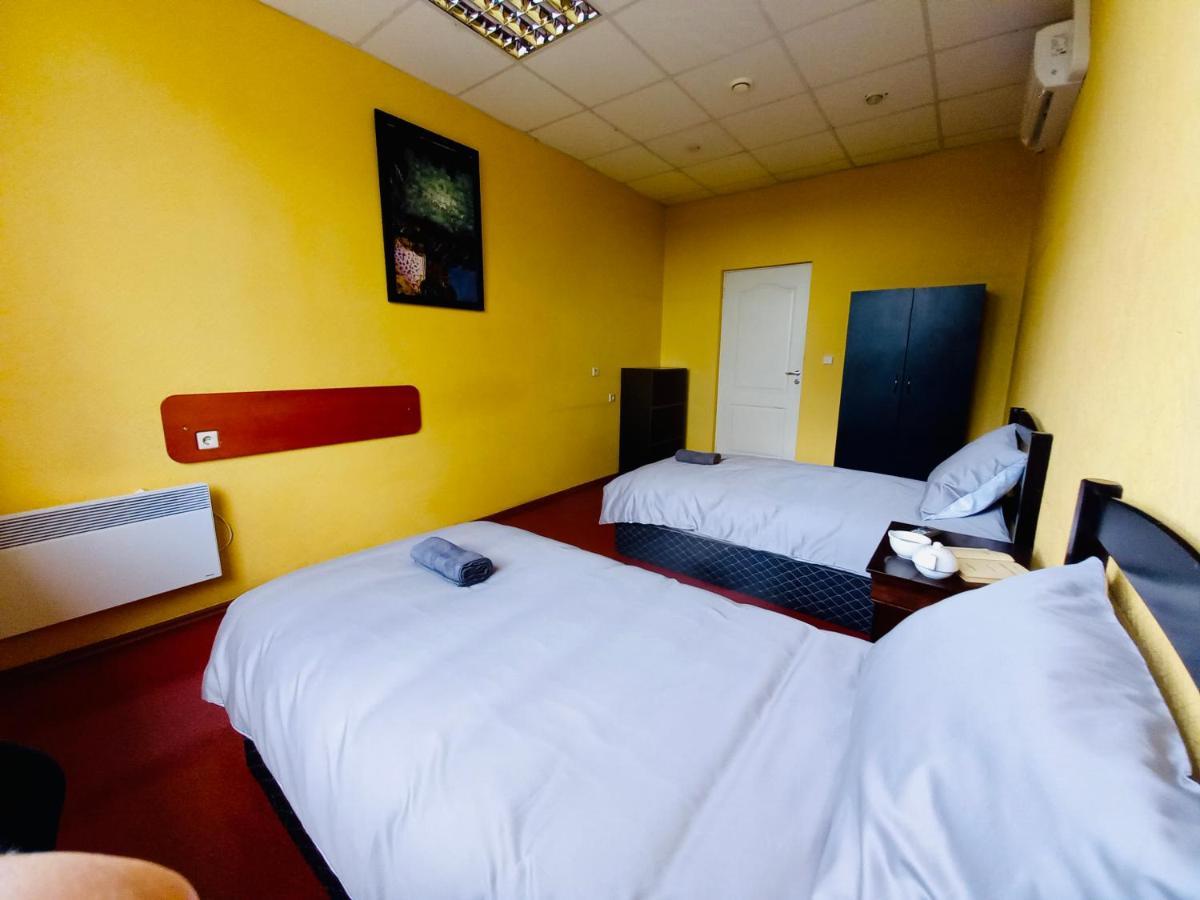 Hostelis R27 Aizpute Buitenkant foto